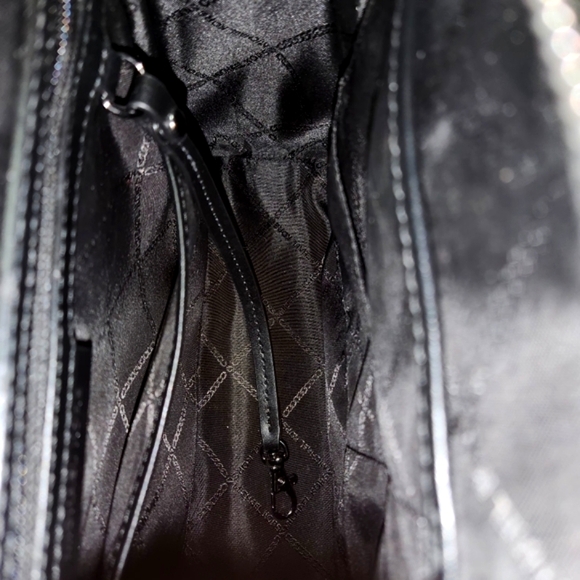 Michael Kors bag, Medium size, brand new. Comes with dust bag. - Picture 4 of 12